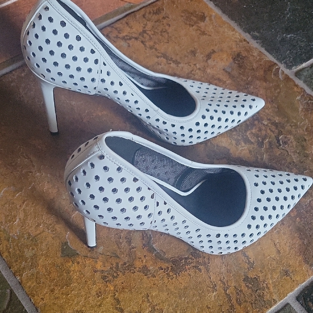 Nine West White Heels Perforated To Elevate Style NWOT